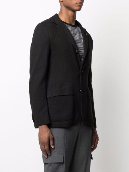 Черный пиджак узкого кроя с вышивкой