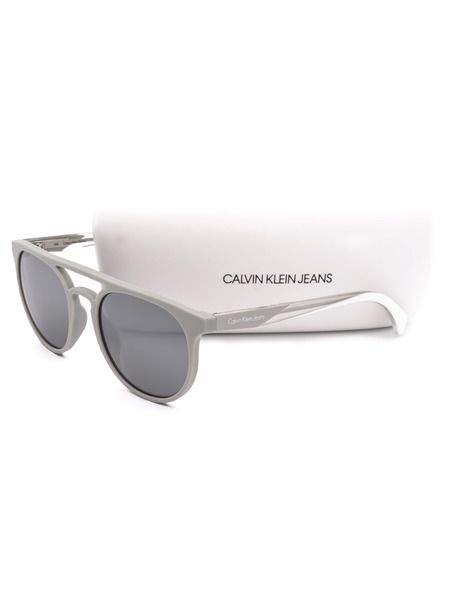 Солнцезащитные очки в серой оправе CKJ822S 007 (Солнцезащитные очки) Calvin Klein Jeans 750779118344 фото-3