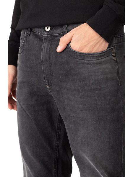 Прямые джинсы черного цвета